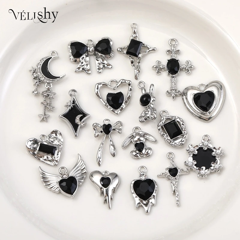 5Pcs Love Butterfly Charms In Lega Moon Rose Bow Pendenti Portachiavi Martin Boots Fibbia Bracciali Fai Da Te Collane Accessori Per Gioielli