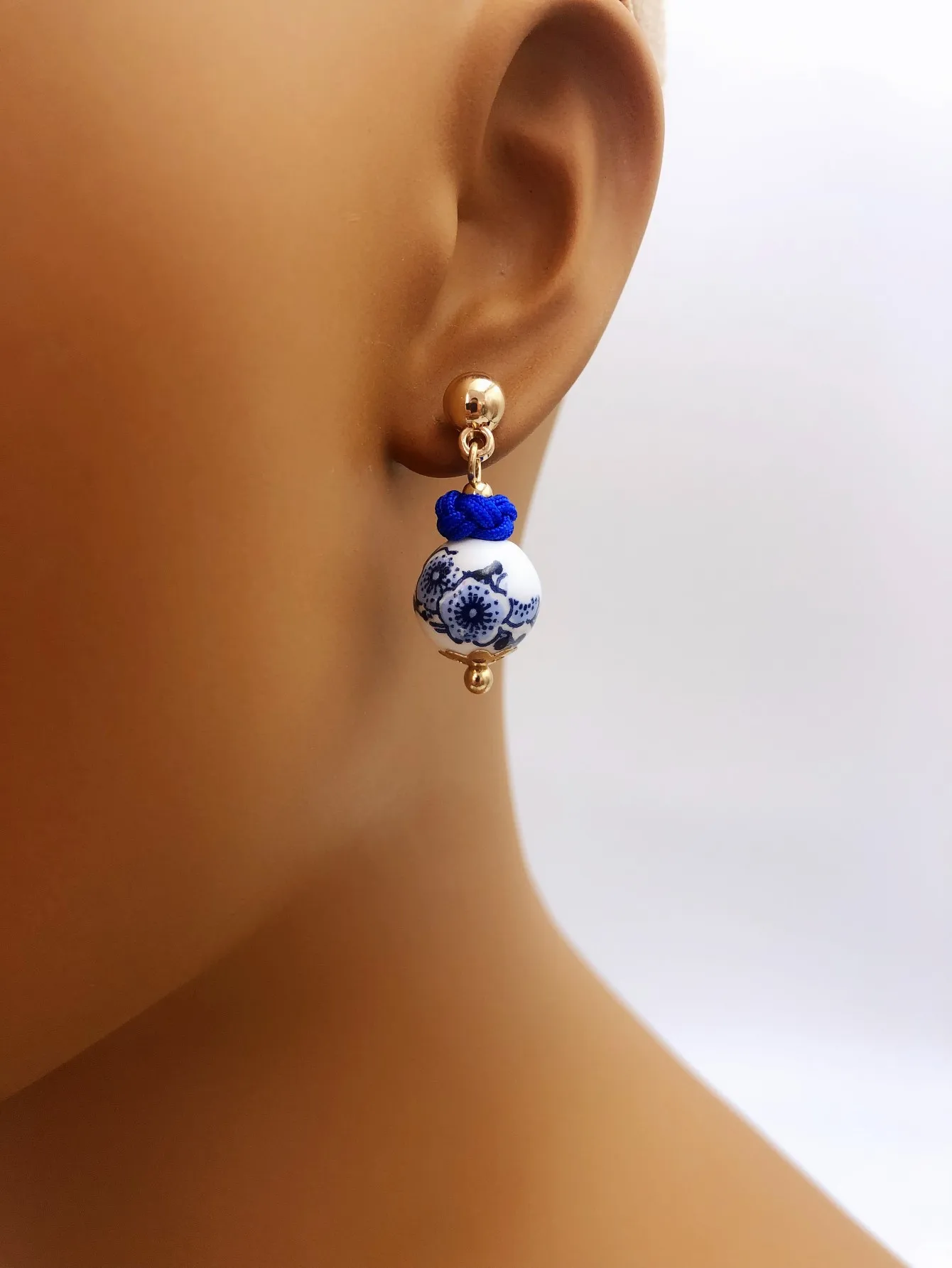 Čínské styl keramika náušnice modrá a bílý porcelán ucho hřeby ženy náušnice