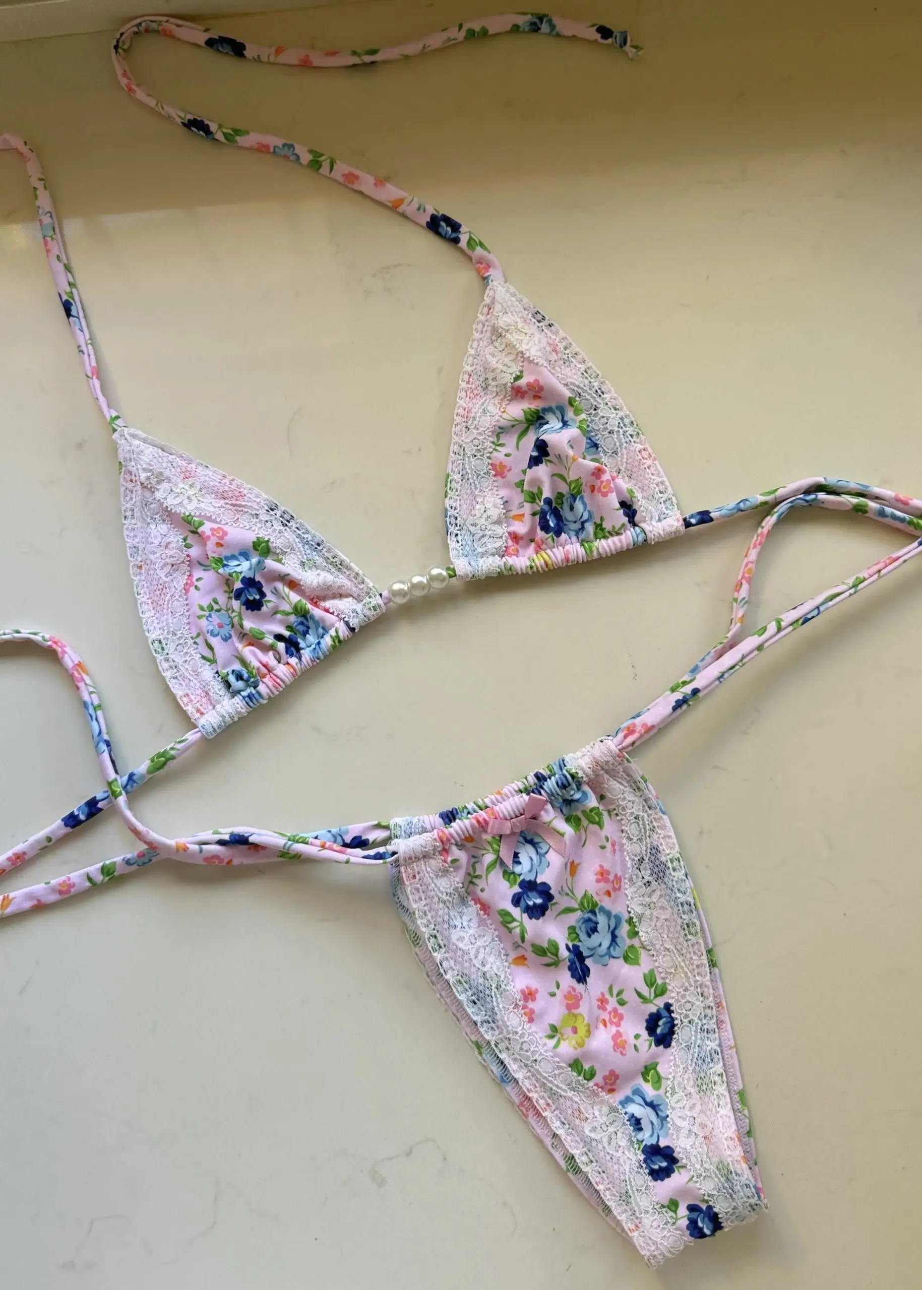 Nuovo Sexy Bikini Brasiliano - Vista posteriore