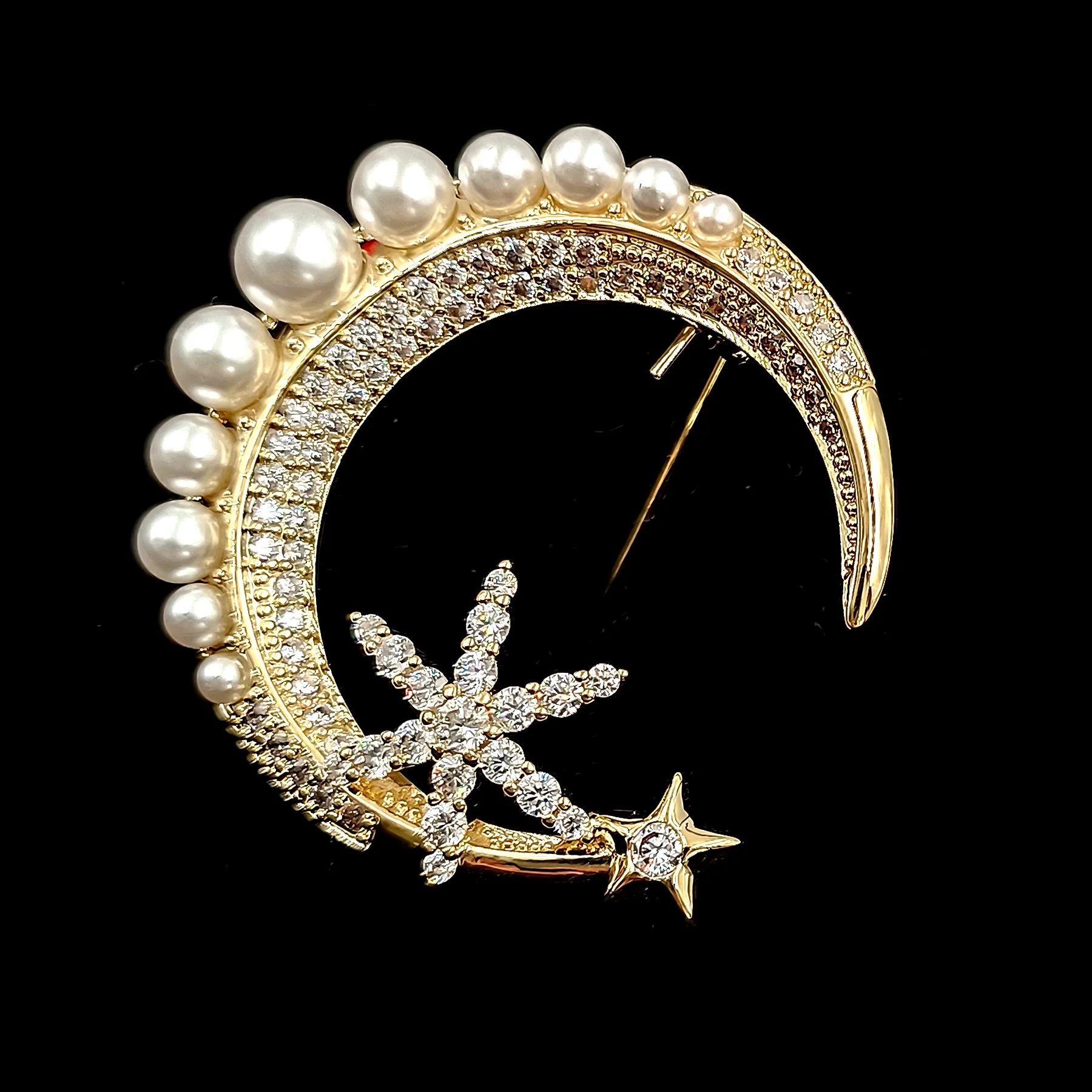 Glitter Gold Tone Imitated White Pearl Accent Burst Star Crescent Moon Brooch Pin for Unisex Vest Sweater Jackets Bag Accessory