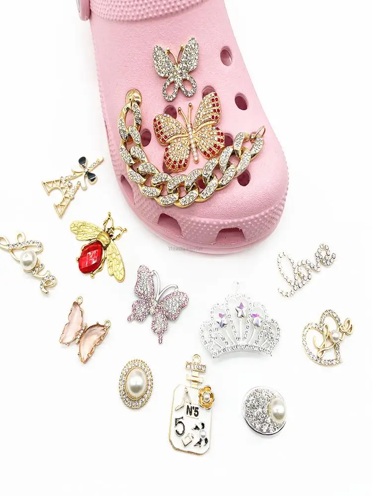 NEW Fashion Shoes Charms Designer Croc Charms Bling Rhinestone Girl Crystal  Diamond Gem Decoration Metal Pearl Crown Accessories - AliExpress