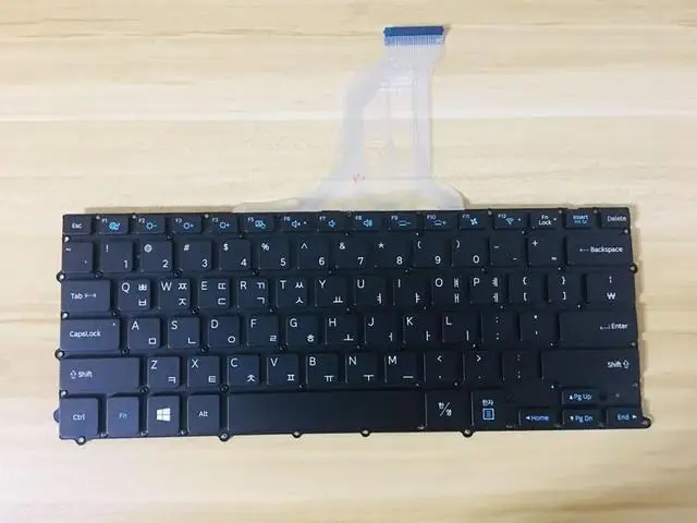

Клавиатура с подсветкой для SAMSUNG 900X3B 900X3C NP900X3B NP900X3C NP900X3D NP900X3E NP900X3F Корейская