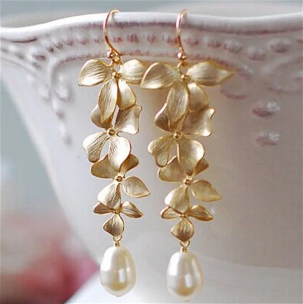 

New Long Tassel Rose Flower Dangle Earrings Women Fashion Exaggerated Pearl Drop Earrings Jewelry