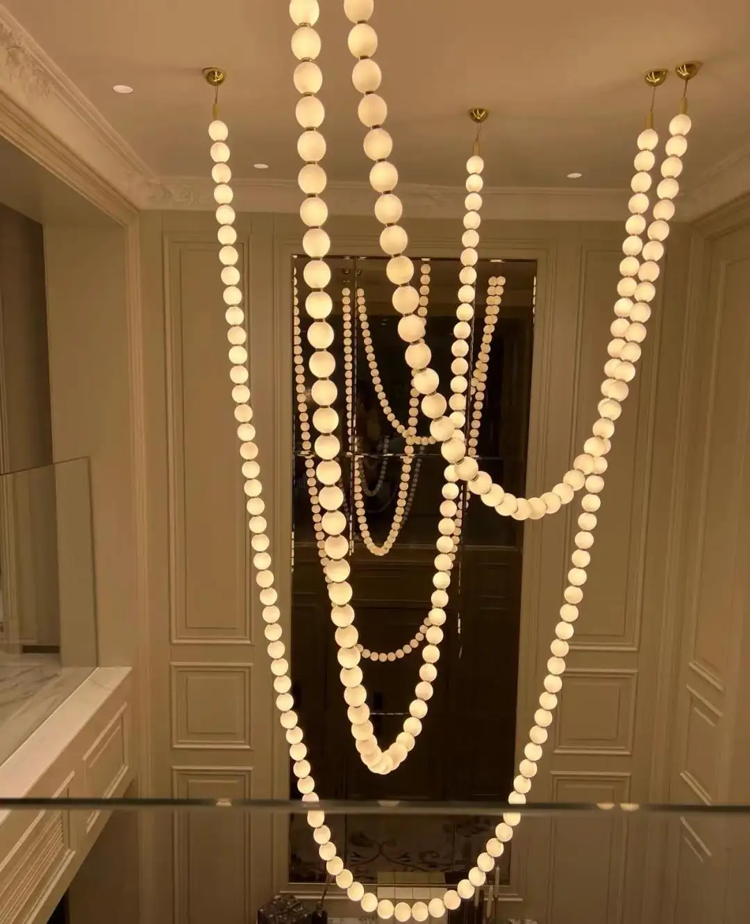 Lucy's Necklace Postmodern LED Gold Chrome White Bubble Hanging Lamp Lustre Chandelier Indoor Lighting Fixture For Living Room