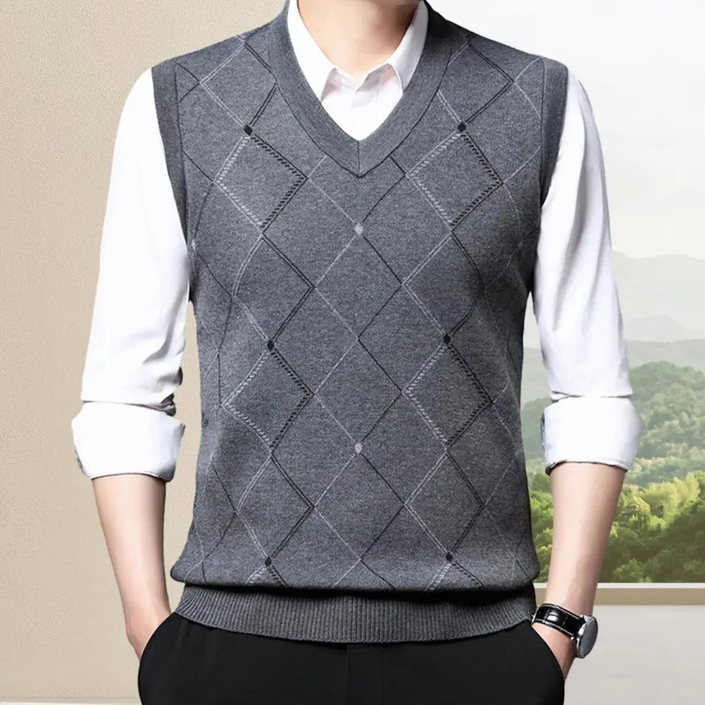 Warm Men Vest Stylish Men\'s V-neck Knitted Vest Warm Windproof Soft Sleeveless Top for Autumn/winter Geometric Rhombus Design