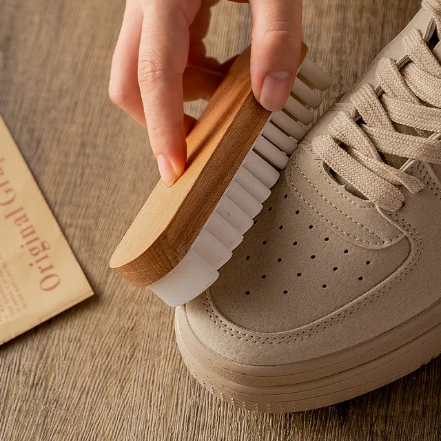 Spazzola 2-in-1 Per Scarpe Scamosciate E Nabuk – Setole In Gomma E Manico In Legno, Compatta Da Viaggio