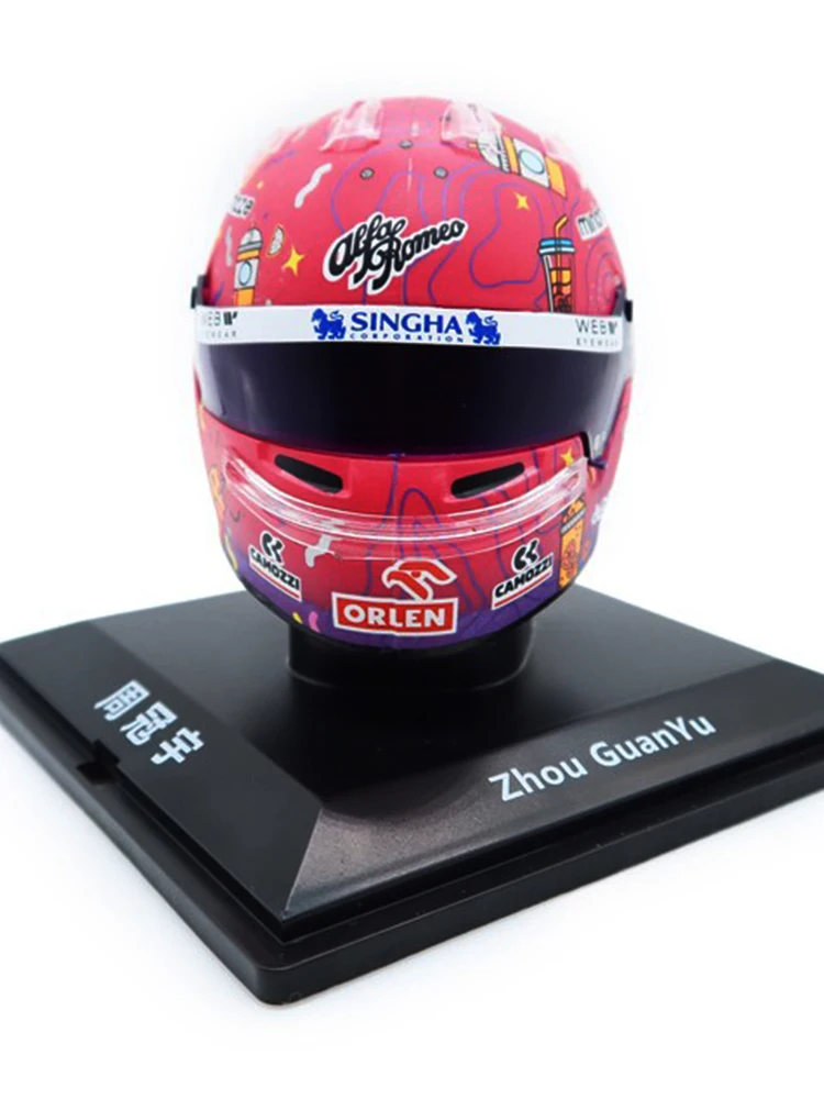 

Spark 1/5 2022 F1 Helmet Collection of die-cast alloy car decoration model toys
