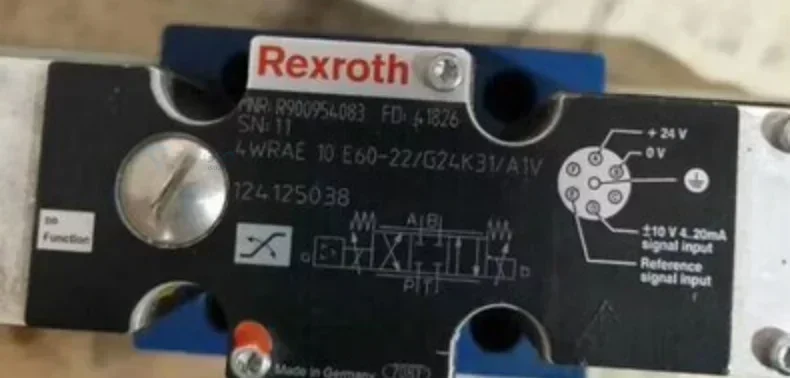 

Пропорциональный регулирующий клапан R900954083 4WRAE10E60-22/G24K31/A1V R900954083 4WRAE10E60-2X/G24K31/A1V