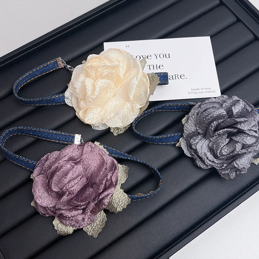 

Slik Satin Flower Torques Necklaces For Women Round Choker Lace Denim Necklace Elegant Classic Camellia Y2k Jewelry Accessories