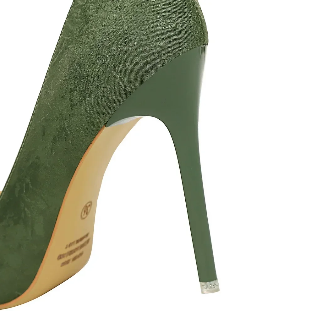 Women Fetish 10.5cm High Heels Metal Buckle Nightclub Designer Pumps Lady Daily Office Heels Evening Scarpins Shoes Plus Size 5