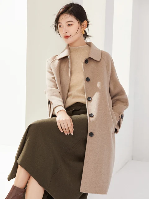 Reversible Wool Coat: Timeless Elegance and Versatility