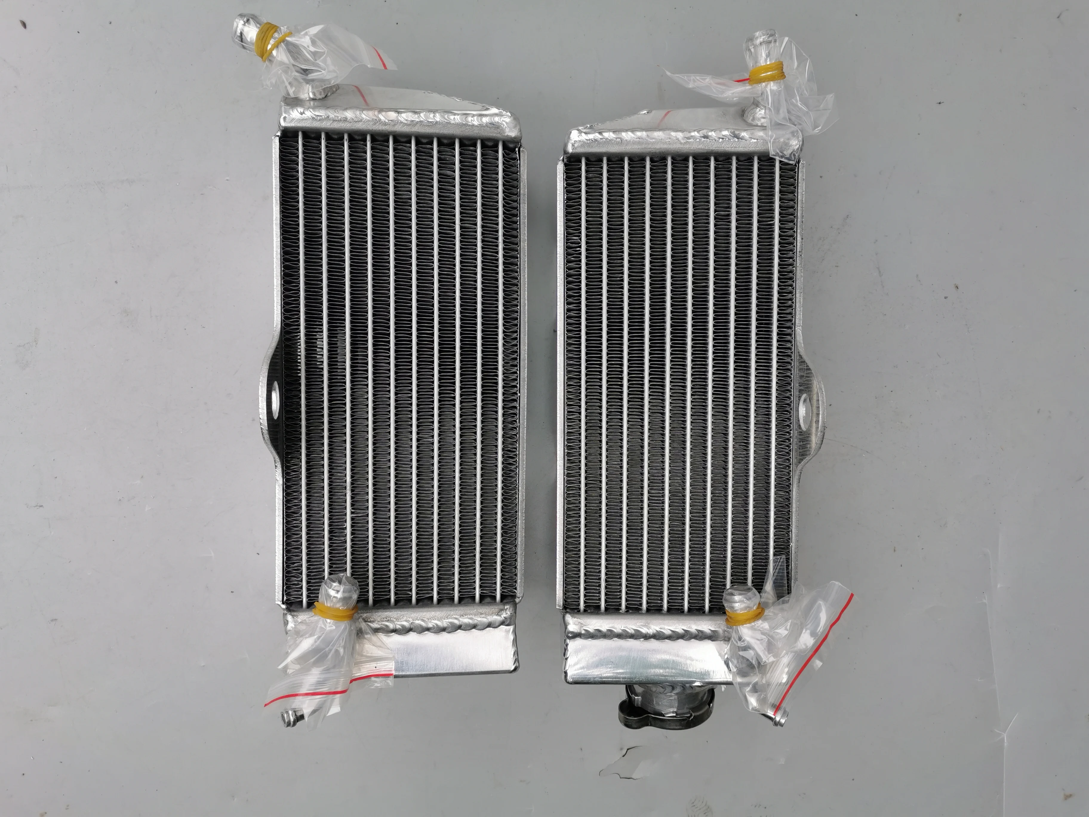 

For 1985-1987 Honda CR250R CR 250 R Aluminum Radiator Cooler Cooling Coolant 1985 1986 1987