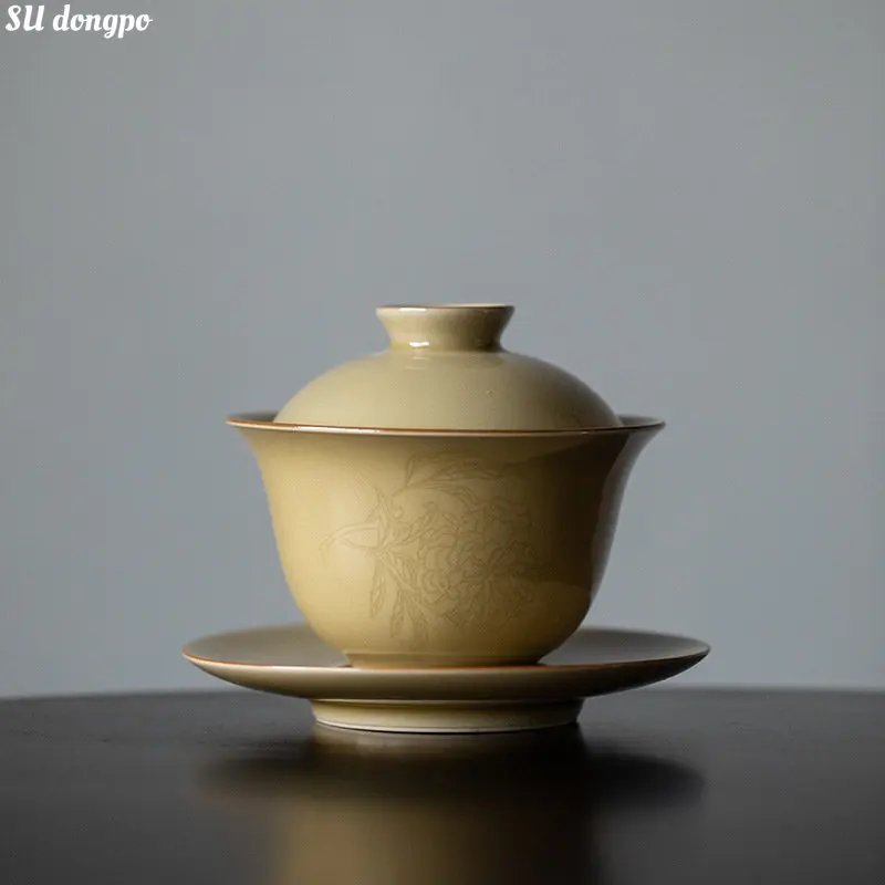 

Jingdezhen Dingyao Yellow Sancai Gaiwan Chinese Retro Tea Bowl Large Shadow Sculpture Kung Fu Tea Set for Pu'er Business Gifts