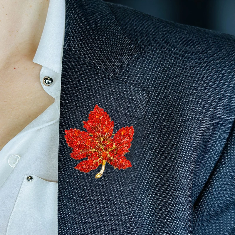 Trendy Red Maple Leaf Metal Brooches Crystal Plant Brooch Pin Birthday Gift For Women Men Fashion Jewelry