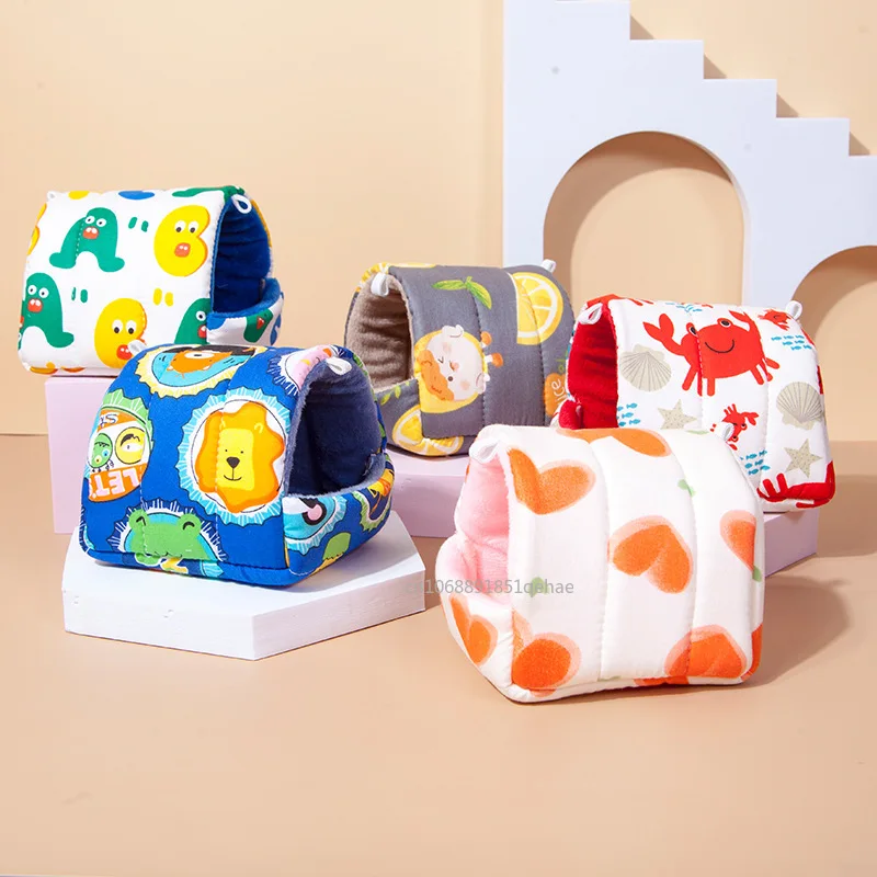 Pet sleeping bed pet house pet sleeping mat Christmas Guinea Pig Bed Hideout Washable Small Animal House Cage Accessories for Chinchillas Hamsters Hedgehogs Winter Warm Mat