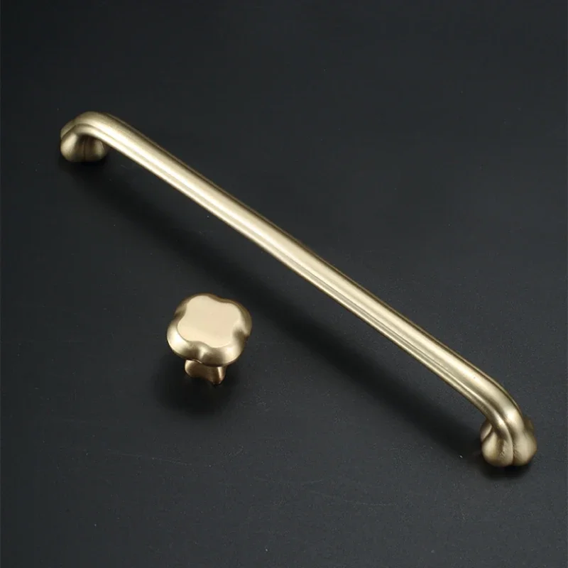 Slide image a5ceda57d3b54f3597f1ccbfe96509f0