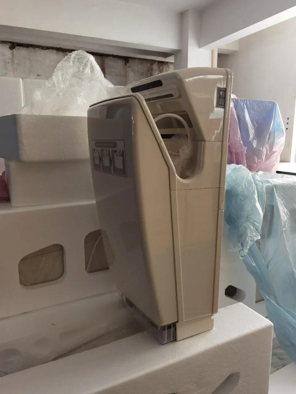 Slide image 19df5aad7d3a4cf2ad9c175106d53c2a