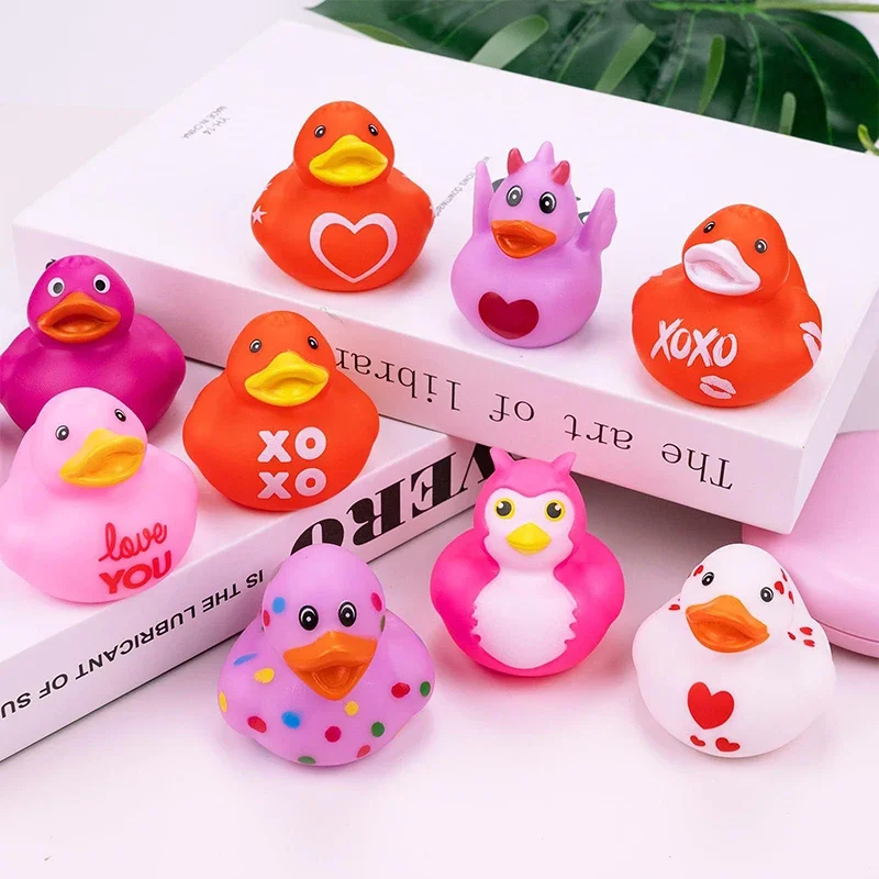 5Pcs Valentine's Day Rubber Ducks Bulk Funny Duck Vinyl Duck Toys Playing In Water Toys For Ducking Valentine Party Baby Shower