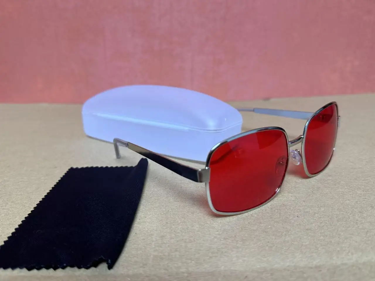 Sunglasses with RED lens, Project Mayhem Fight Club Tyler Durden Brad Pitt men, with box
