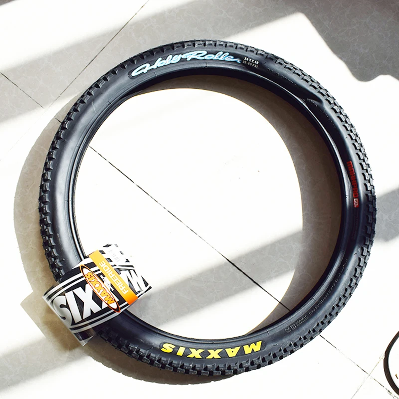 maxxis holy roller 26