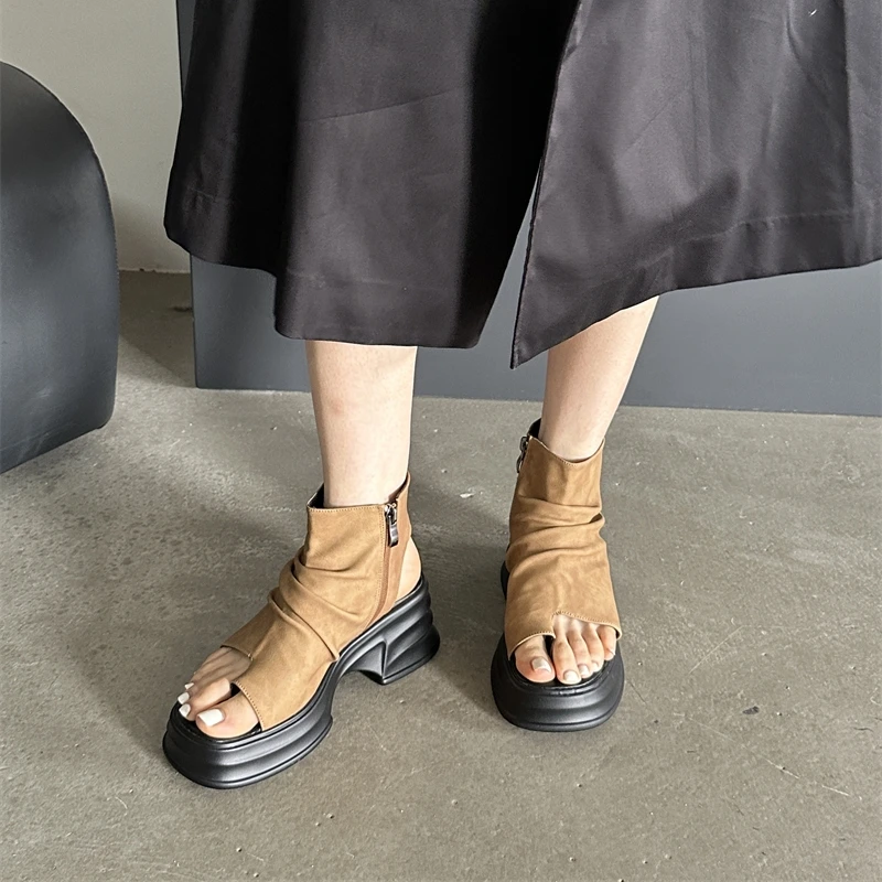 

Женские босоножки на блочной платформе 6 см, черные сандалии-гладиаторы в стиле ретро с высоким верхом и ремешком на пятке, 2024