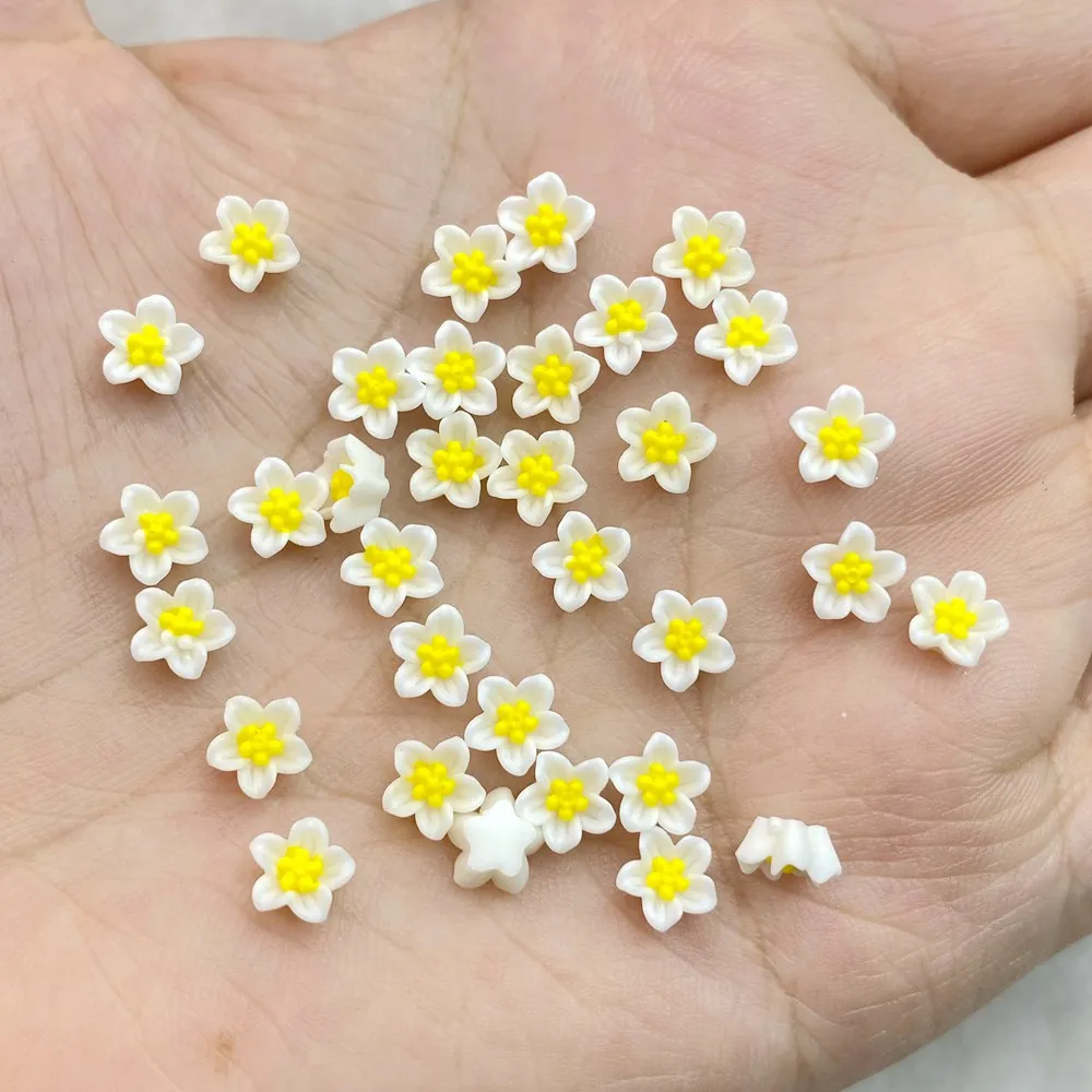 Ornament Crafts Resin Crafts 100Pcs Cute Resin Mini Colorful Small White Flower FlatBack Cabochon Ornament Jewelry Making Manicure Hairwear Accessories