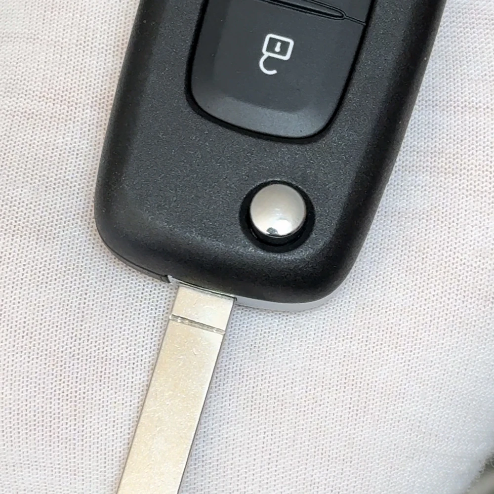 YOCASTY CWTWB1G767 For Renault Kadjar Captur Megane3 Symbol Dacia Duster Logan2 Smart Flip Car Key Shell Case Cover key case car key shell key shell