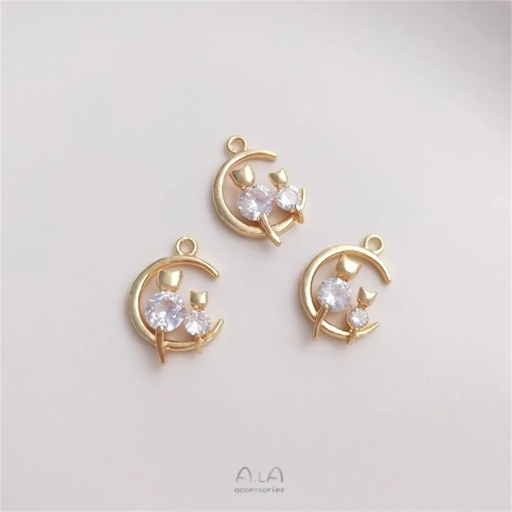 Рисунок 4 - Подвеска в виде полумесяца с цирконом