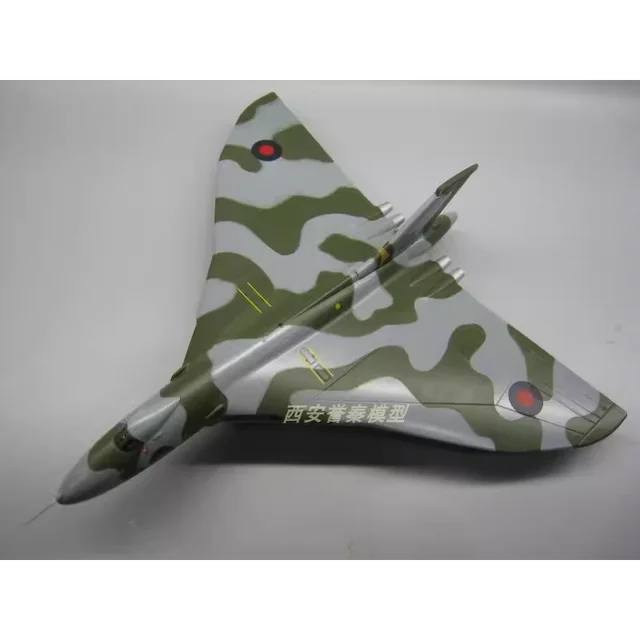 Модель літака Diecast AMER масштабу 2008 1/144 - Görsel 4