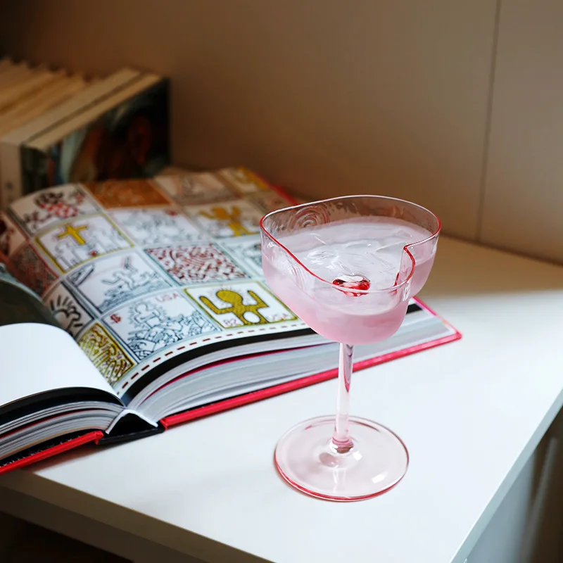 1 Piece Elegant Pink Heart Shape Champagne Coupes Glass Cup Cocktail Glasses Cup for Wedding Celebration Valentine's Day
