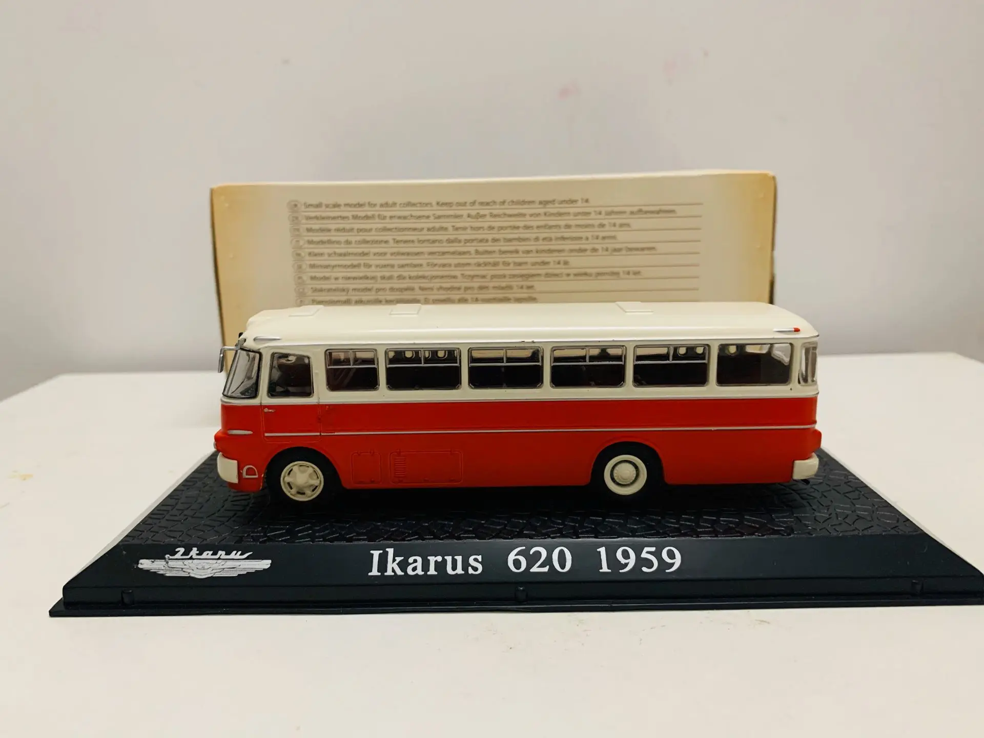 Editions Atlas Collections Ikarus 620 1959 1/72 Scale Die-Cast Model Bus New in Original Box