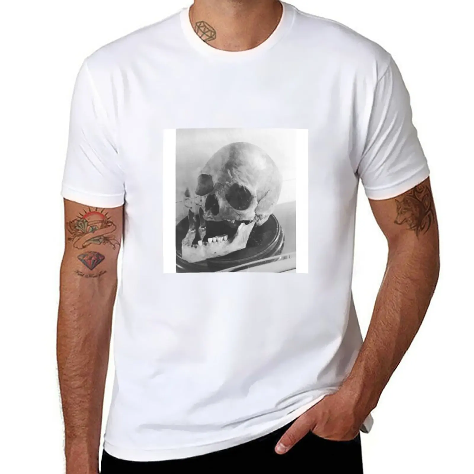 

“Catacomb Skull” T-Shirt new edition korean fashion graphics customs black t-shirts for men
