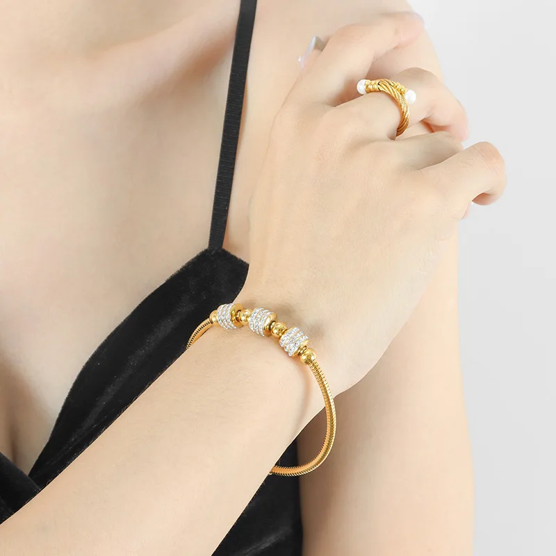

2023 Cuff Bracelet Magnet Rhinestone Mosai 18K Gold Silver Plated Bangles Titanium Steel For Women Fine Jewelry Gift Accessories