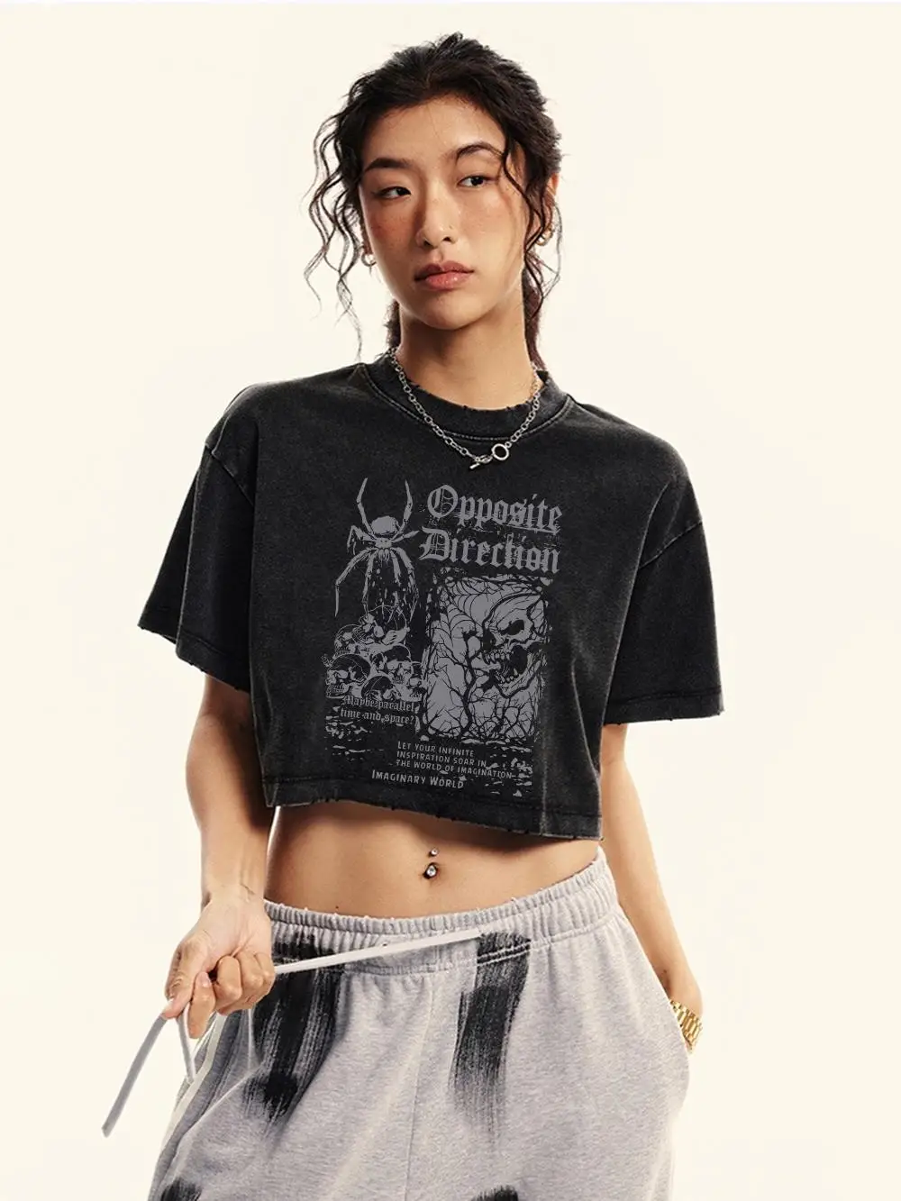 Womans Baumwolle Crop Washed T-Shirts Scary Spider Skull Prints Kurzarm Oversize O-Ausschnitt Distressed Tops Weibliche Straßenkleidung