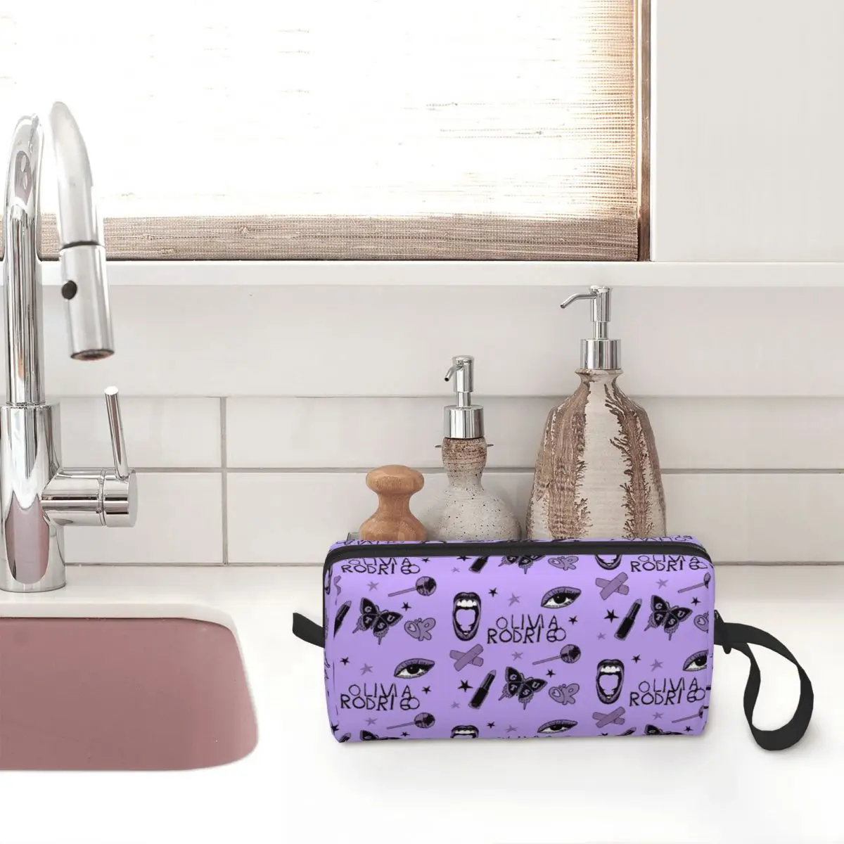 Sour Guts Olivia Vampire Rodrigos Makeup Bags Large Capacity Cosmetic Bag Trend Outdoor Makeup Organizer Case 2