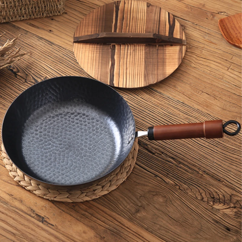 

Hammer Cast Iron Frying pan,Carbon Steel Wok,Durable Non-stick Pans,For Kitchen Gas Stove And Induction Cooker Kitchen Cookware