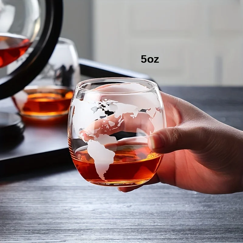 Ensemble de carafe globe créatif avec carafe sans plomb, support en bois exquis, 2 verres à whisky, carafe à whisky, cadeau de qualité