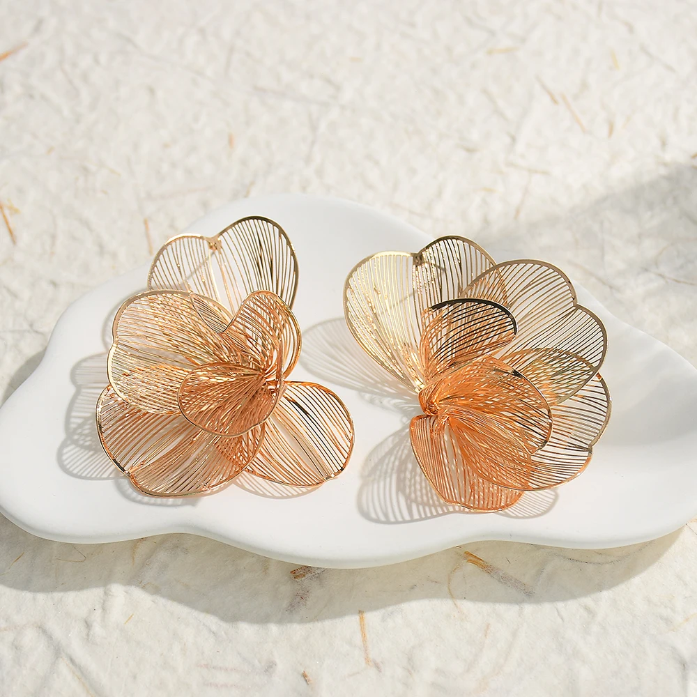 Exclusive Design Trendy Gold Color Flower Big Earrings Personality Fashion Statement Jewelry - 2