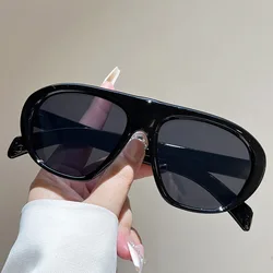 Elegant Vintage Gradient Oval Sunglasses for Women - Trendy Red & Blue UV400 Shades (Black)