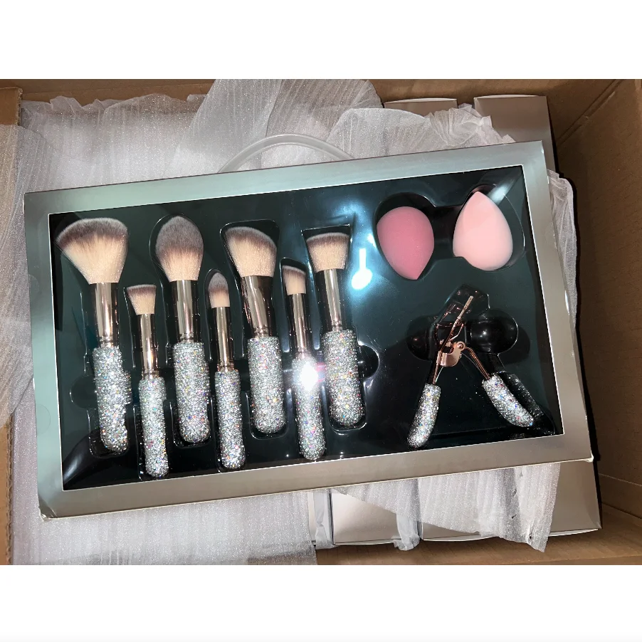 

Professional 28 Pieces Glam Diamond Makeup Brush Set Rhinestone MakeupBrush Set Gifts for Woman Unique Bling Makeup Brushes