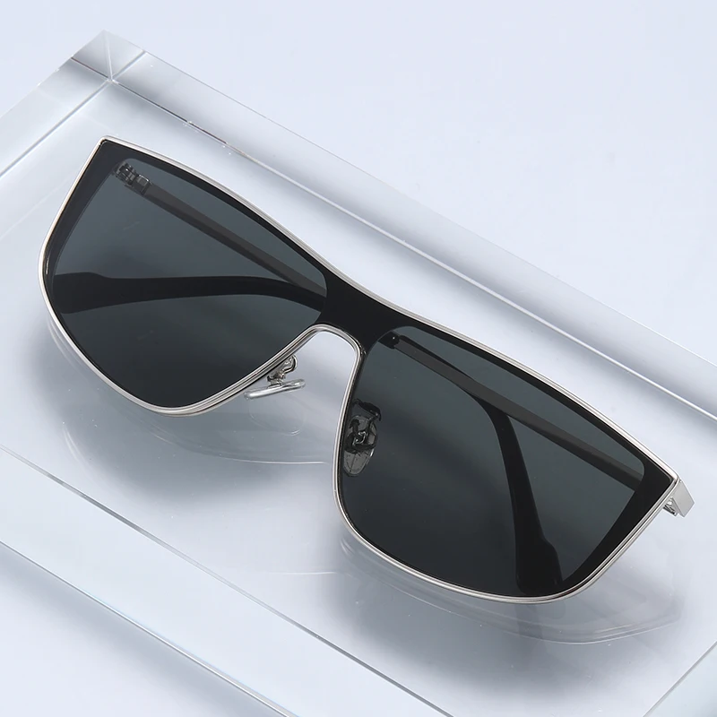 Stylish High-End Metal Frame Unisex Sunglasses