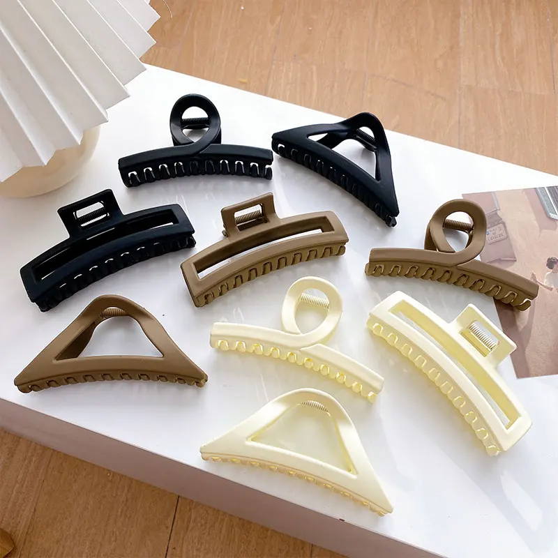 Solid Triangle Rectangle Hair Claw Clip Vintage Hairpin Women Hair Clips Ponytail Shark Grab Hair Clip for Girl Hair Accessories fashion large metal spider grab back of the head plate claw clip for women girl shark clip headwear barrette hair accessories