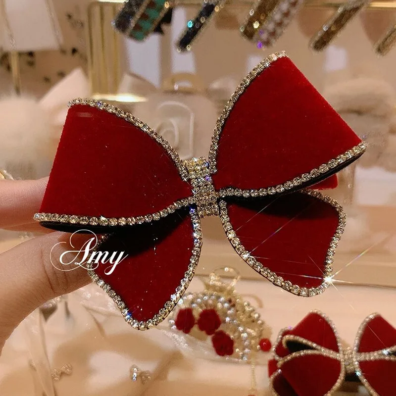 Рисунок 5 - Блестящая шпилька для волос с бархатным