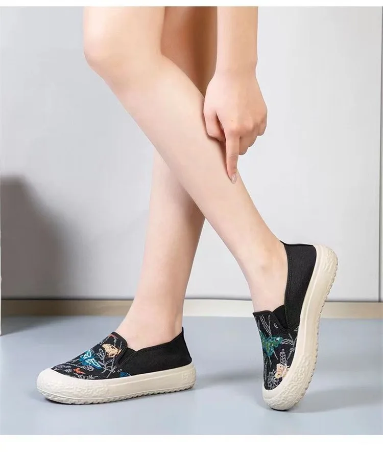 New Canvas Shoes Women's Four Seasons Casual Single Shoes Fashion Versatile Lefu Shoes Convenient Driving Mom Sports 2024