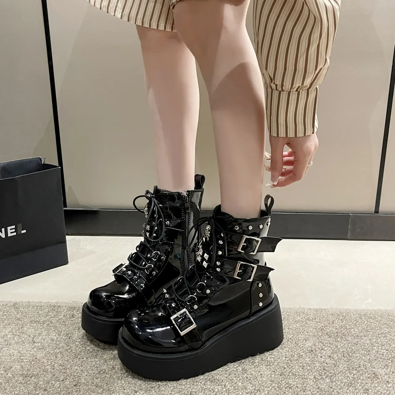 

Rivets Decor Chunky Platform Punk Ankle Boots Women 2023 Winter Pu Leather Black Demonia Boots Woman Metal Buckle Gothic Shoes
