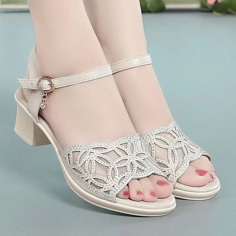 Zapatos de mujer 여성용 쿨 블랙 핍 토 하이 퀄리티 버클 스트랩 스퀘어 힐 신발, 레이디 캐주얼 스위트 베이지 작업화 ab262