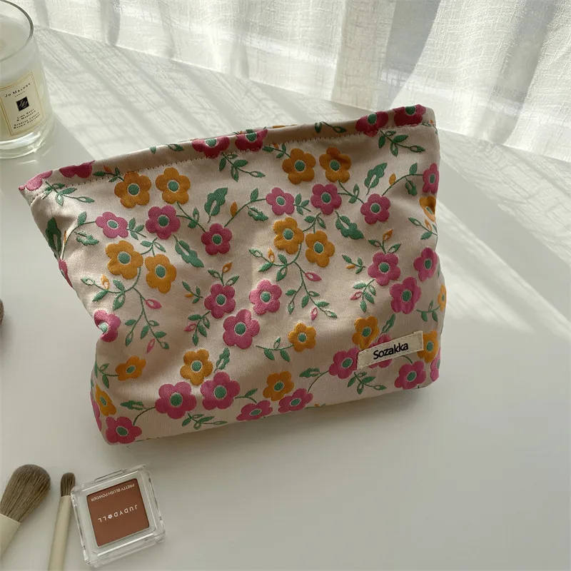 

French Literary Flowers Makeup Bag Women Zipper Cosmetic Bag Organizer Travel Essentials Pouch Ladies Toiletry Case Clutch Bags