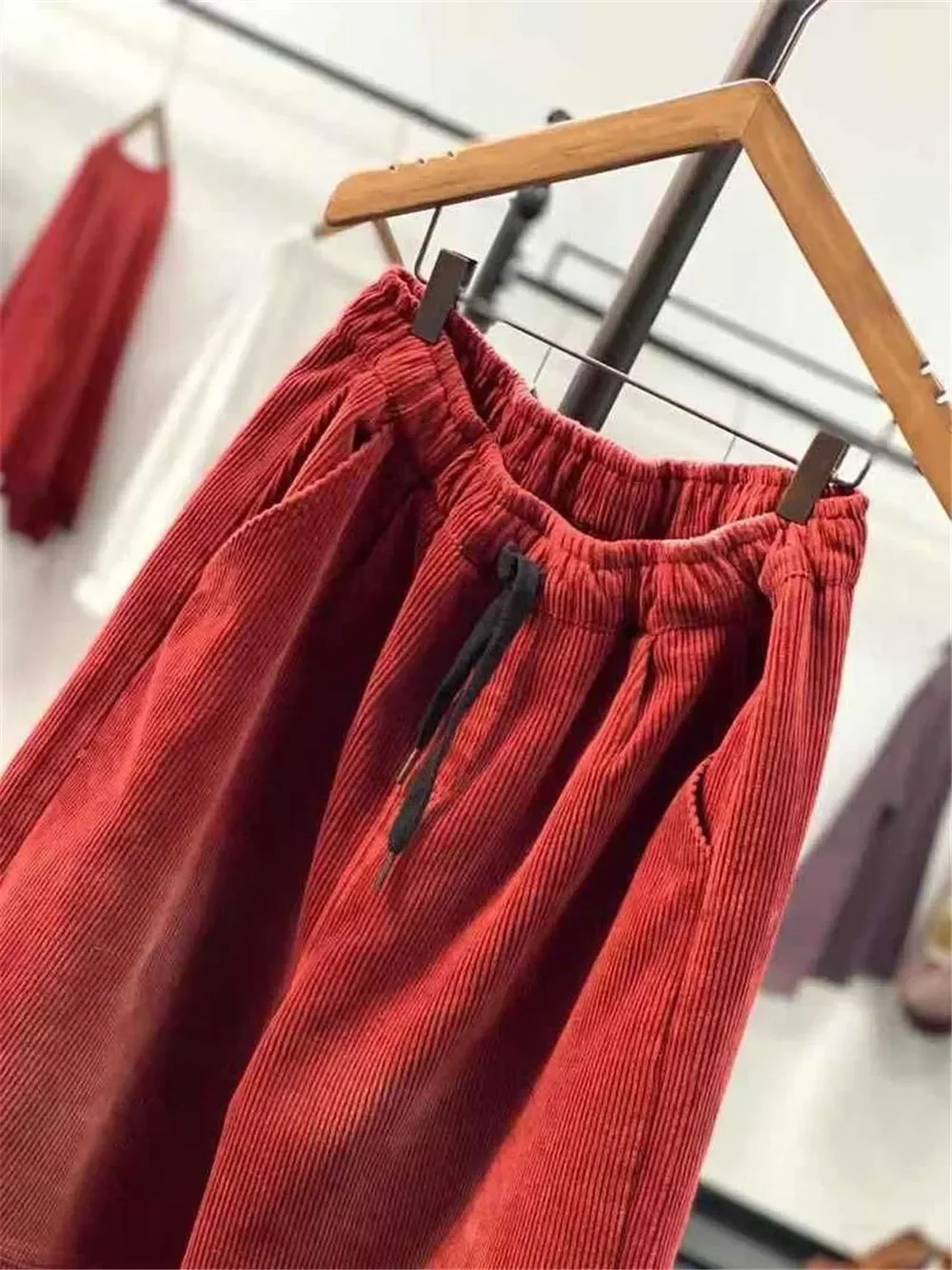Pantaloni stile harem in velluto a coste casual autunno inverno Pantaloni da donna larghi retrò a vita alta Pantaloni da mamma oversize femminili Pantaloni sportivi larghi 4