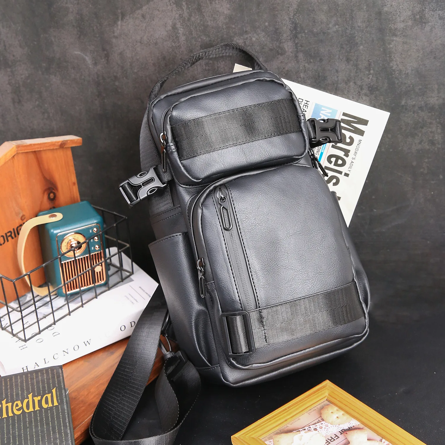Chest Bag for Men, Large Capacity Crossbody Bags for Sports and Travel