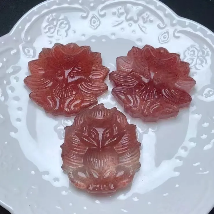 

Hand Carved Hot Sale Natural Red Strawberry Quartz Crystal Healing Nine Tailed Fox Carving For Pendant Making Or Gift